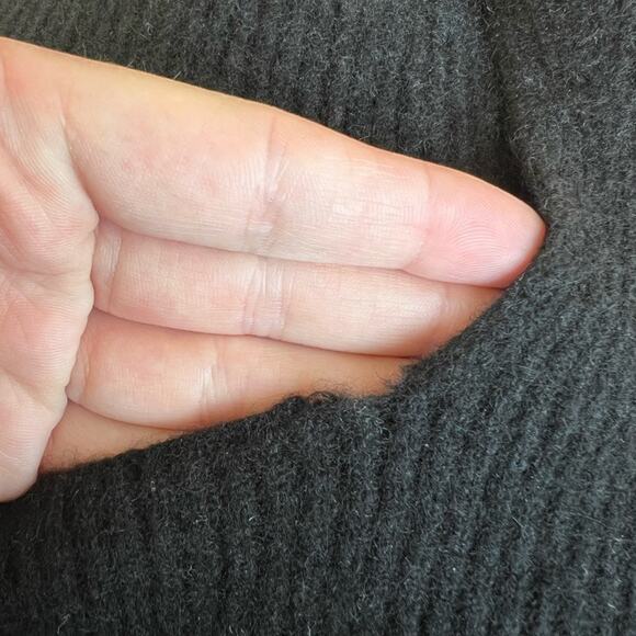 Banana Republic Grey Cable Knit Merino Wool Cashmere Blend Crewneck Sweater - Picture 7 of 7